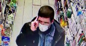 Полиция Саранска ищет мужчину, воровавшего виски из магазина 