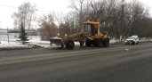 На улице Лодыгина в Саранска столкнулись «Гранта» и автогрейдер