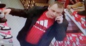 В Саранске ищут мужчину, укравшего из магазина кроссовки