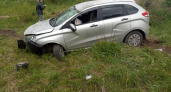 В Мордовии «Лада» опрокинулась в кювет: водитель погиб, пассажир в реанимации