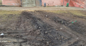 Жители Саранска пожаловались на «уродующие» газон автомобили
