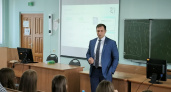 Управляющий Мордовским отделением Сбербанка Олег Калачев обсудил со студентами тренды будущего