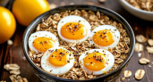 Стакан овсянки и 2 яйца — вкуснейший завтрак готов: домочадцы смели за секунду