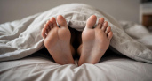 Почему нельзя спать босиком, только в носках - запомните раз и на всю жизнь