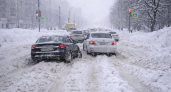 В Саранске жители просят расчистить парковки и проезды после снегопадов