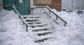 Лестницы не чистят от снега: жители дома в Саранске бьют тревогу