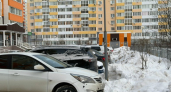 «Говорит, что это его места»: во дворе в Саранске разгорелся конфликт из-за парковки