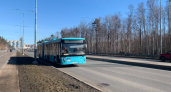 Верховный суд установил: можно ли объехать автобус, который стоит на остановке, если слева сплошная
