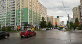 В ГАИ объяснили, как реагировать на «моргание» фарами автомобилей сзади: что важно знать каждому водителю