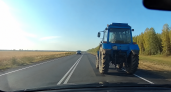 Можно ли обогнать трактор через сплошную: эта ошибка может стоить водителям прав
