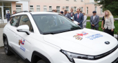 В Мордовии ветеран СВО с тяжелым ранением получил автомобиль с адаптивным управлением