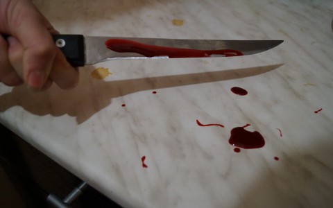 Обидчивая жительница Саранска пырнула ножом сожителя