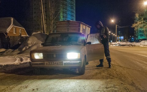 Смертельное ДТП в Мордовии: неизвестный сбил 20-летнего парня