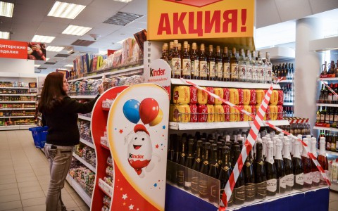 В Мордовии двое мужчин ограбили магазин методом "отвлечения"