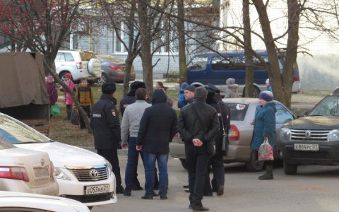 Девушка грозила "взорвать" здание провайдера в Саранске из-за проблем с интернетом (фото, видео)