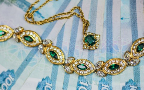 В Саранске задержали парня, нагревшего подругу на 90 тысяч рублей