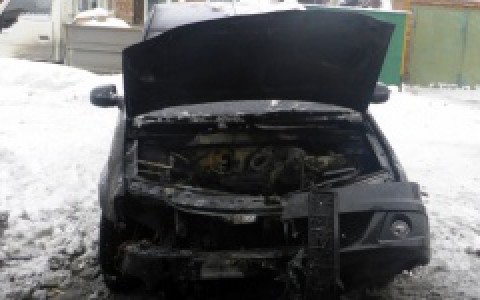 В Мордовии полностью выгорел "Рено Логан"