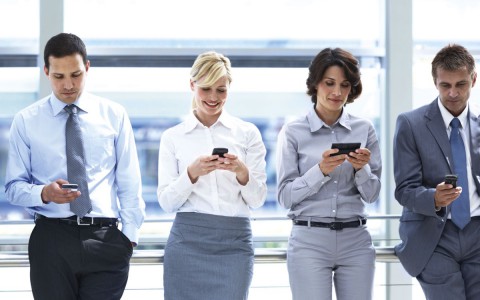 Жители Мордовии дарили друг другу LTE-смартфоны и спутниковые тарелки