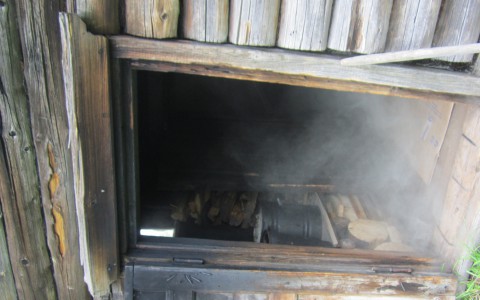 Двое жителей Мордовии могли погибнуть из-за закрытой заслонки печи