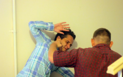 Житель Саранска получил топориком по голове на парковке