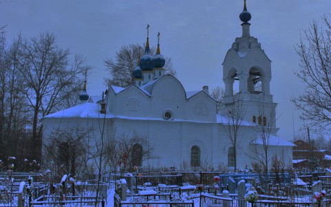 Уральский полицейский убивал бомжей на кладбище