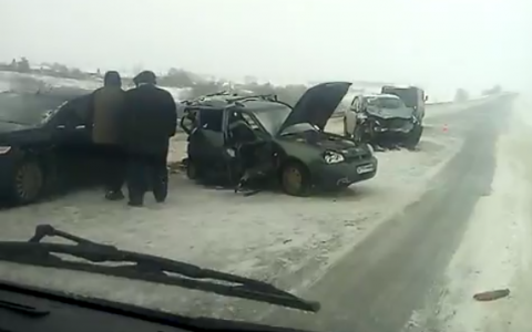 Тройное ДТП в Мордовии: один человек погиб на месте (фото, видео)