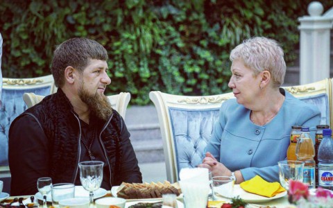 Главу Чечни волнуют хиджабы в мордовских школах