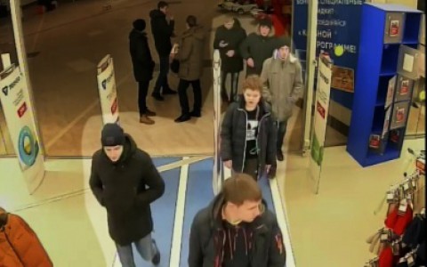 Почти дети не устояли и украли джемпер из спортивного магазина в Саранске