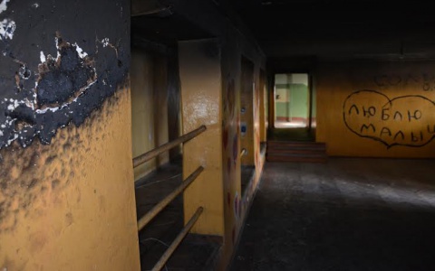 В Мордовии полсотни человек оказались заблокированы в горящей многоэтажке (фото)