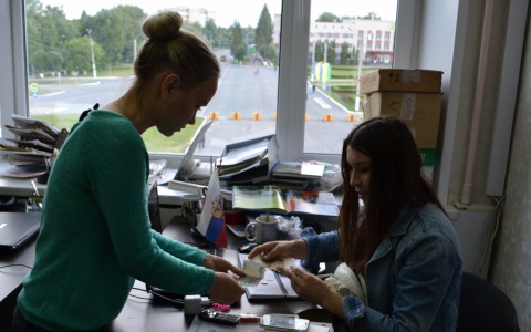 Гороскоп на 5 апреля: Тельцам стоит избегать разногласий, а Львам поступит предложение, сулящее прибыль