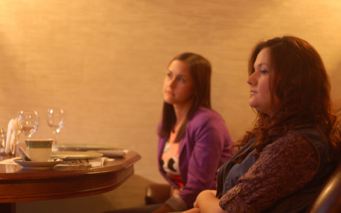 Гороскоп на 16 апреля: одного из знаков ждет встреча со старыми друзьями