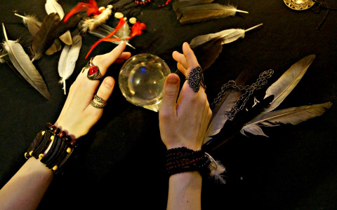 Две саранские пенсионерки лишились сбережений, общаясь с телефонными «целителями»