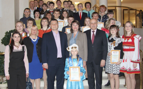 В Саранске наградили победителей республиканского конкурса компьютерных презентаций «Родной язык в моей семье»