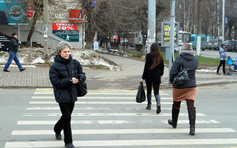 В Челябинске полицейский сбил двоих детей на пешеходном переходе