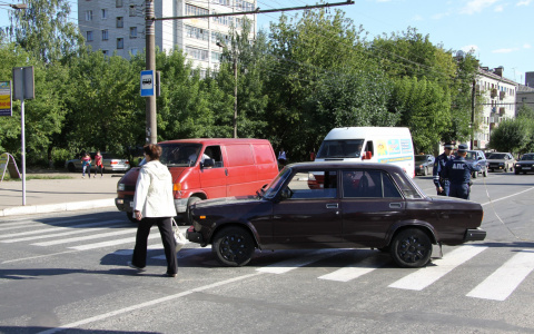 В Саранске две студентки попали под колеса «шестерки»