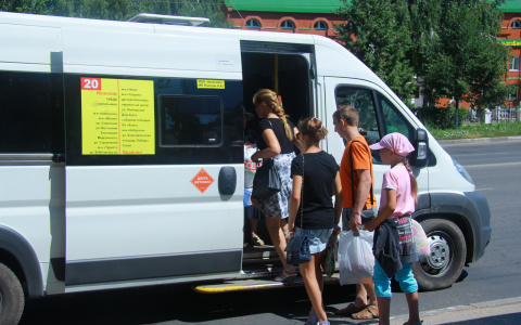 В Саранске из-за неудачного маневра иномарки пострадала пассажирка автобуса