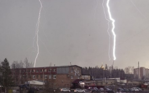 МЧС выпустило штормовое предупреждение для 23 регионов России