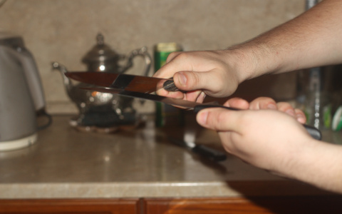 Житель Мордовии ударил ножом односельчанина во время поминок