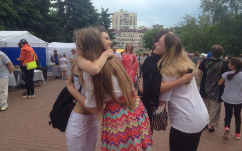 В Саранске проходит акция «Разрешите Вас обнять»