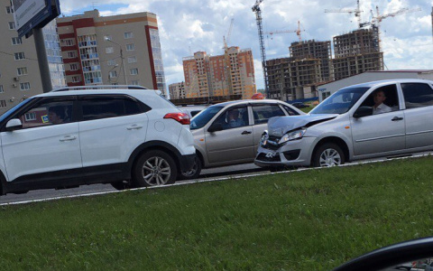 В Саранске водитель «Хендай» «догнал» автоледи