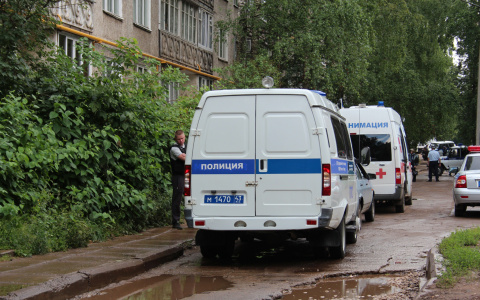 Жительница Севастополя выкинула своего двухлетнего ребенка из окна