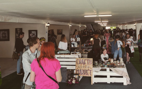 «Городской выходной» в Арт-гараже объединил сотни жителей Саранска