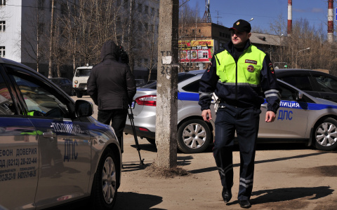 В Саранске две иномарки устроили аварию возле кладбища