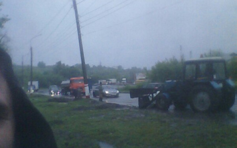 В Саранске дождь затопил дорогу