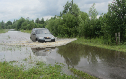 В Мордовии из-за дождей затопило дороги, мосты и приусадебные участки