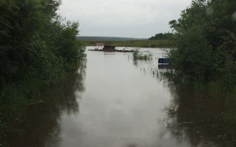 В Мордовии жители села оказались отрезаны от «большой земли» из-за подтопления ливнями