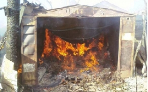 У саранской пенсионерки горел гараж