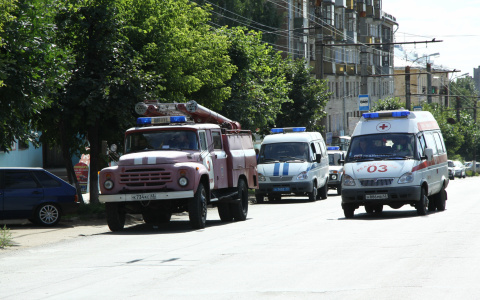 В Мордовии два человека оказались в больнице из-за столкновения легковушки и трактора