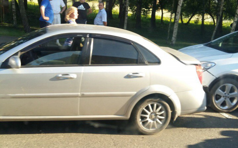 В Саранске произошло ДТП с участием пяти автомобилей