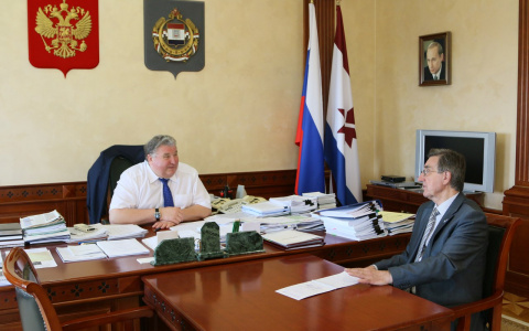 Врио Главы Мордовии Владимир Волков на рабочей встрече обсудил выполнение наказов избирателей
